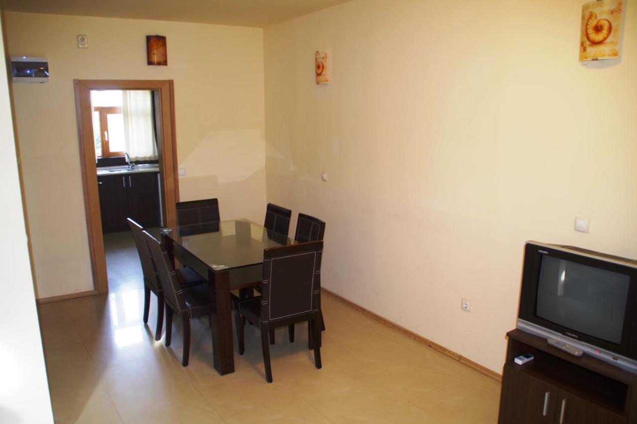 Azura Garden Apartments TTchernomorets Extérieur photo